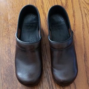 Dansko Professional Clogs Brown Size 38 N